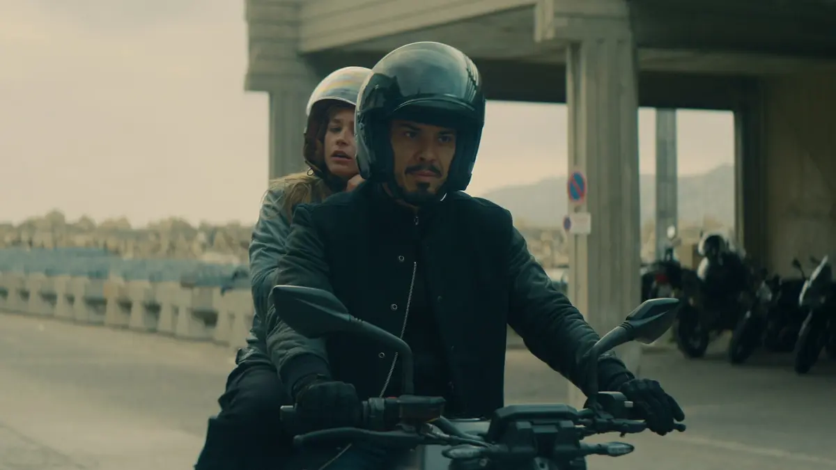 bg cover for Marselha em Perigo