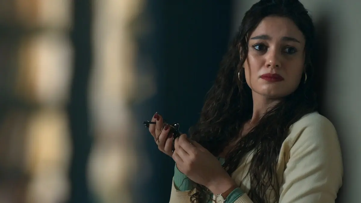 bg cover for Três Graças