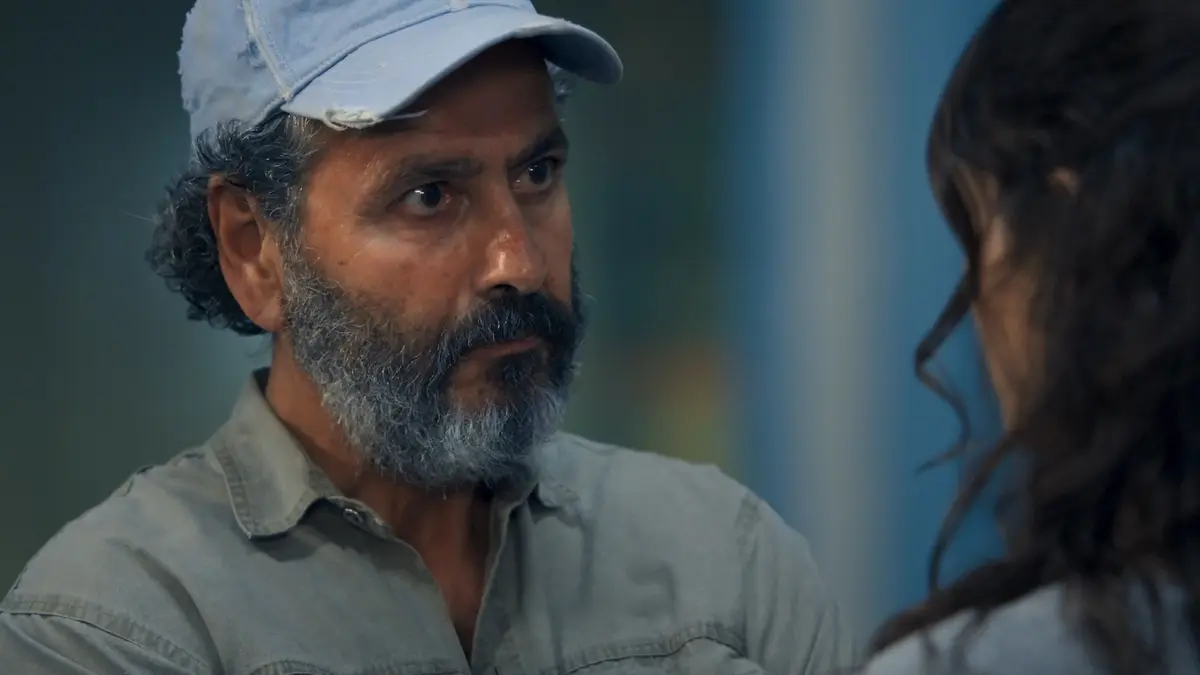 bg cover for Três Graças