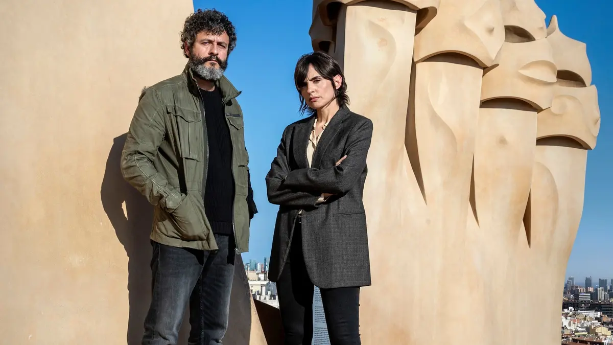 bg cover for Cidade de Sombras