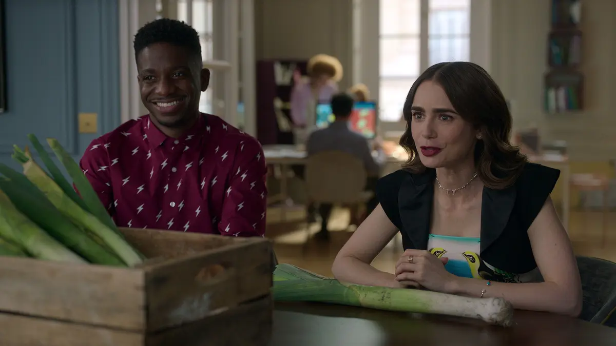 bg cover for Emily em Paris