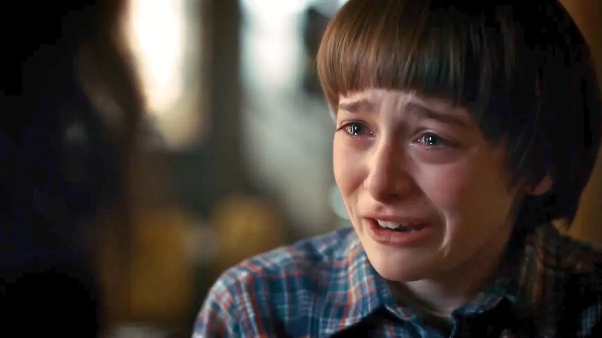 bg cover for Coisas Estranhas