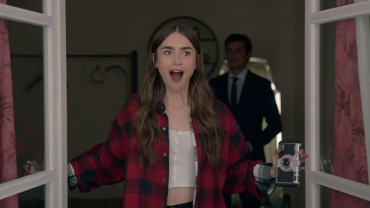 bg cover for Emily em Paris